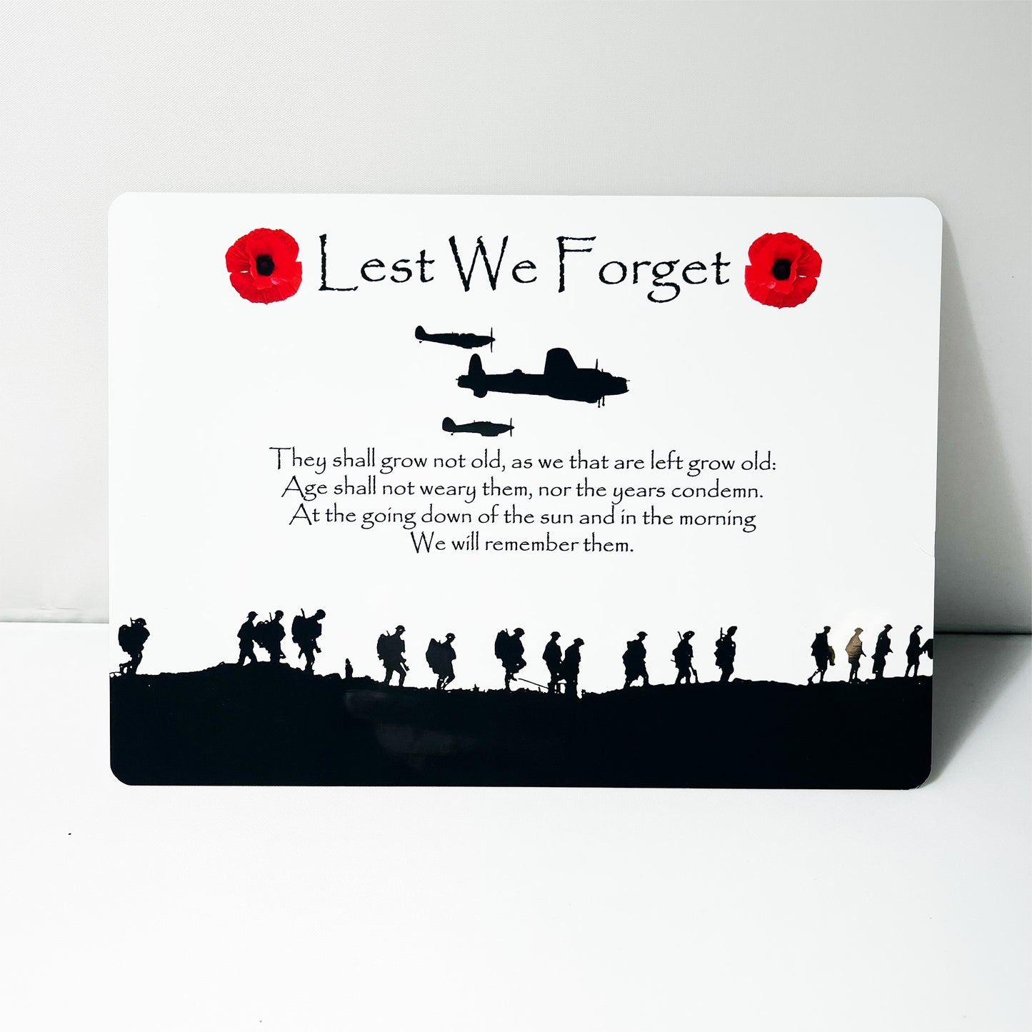 „Lest we Forget“-Metallspiegelschild „Battle of Britain“ mit Spiegelfinish